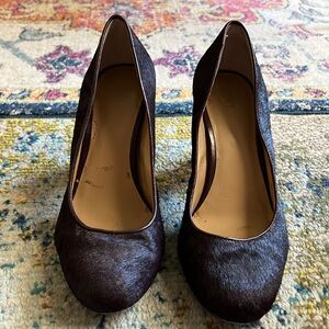 Cowhide heels with gold accent in rich Burgundy size 9M